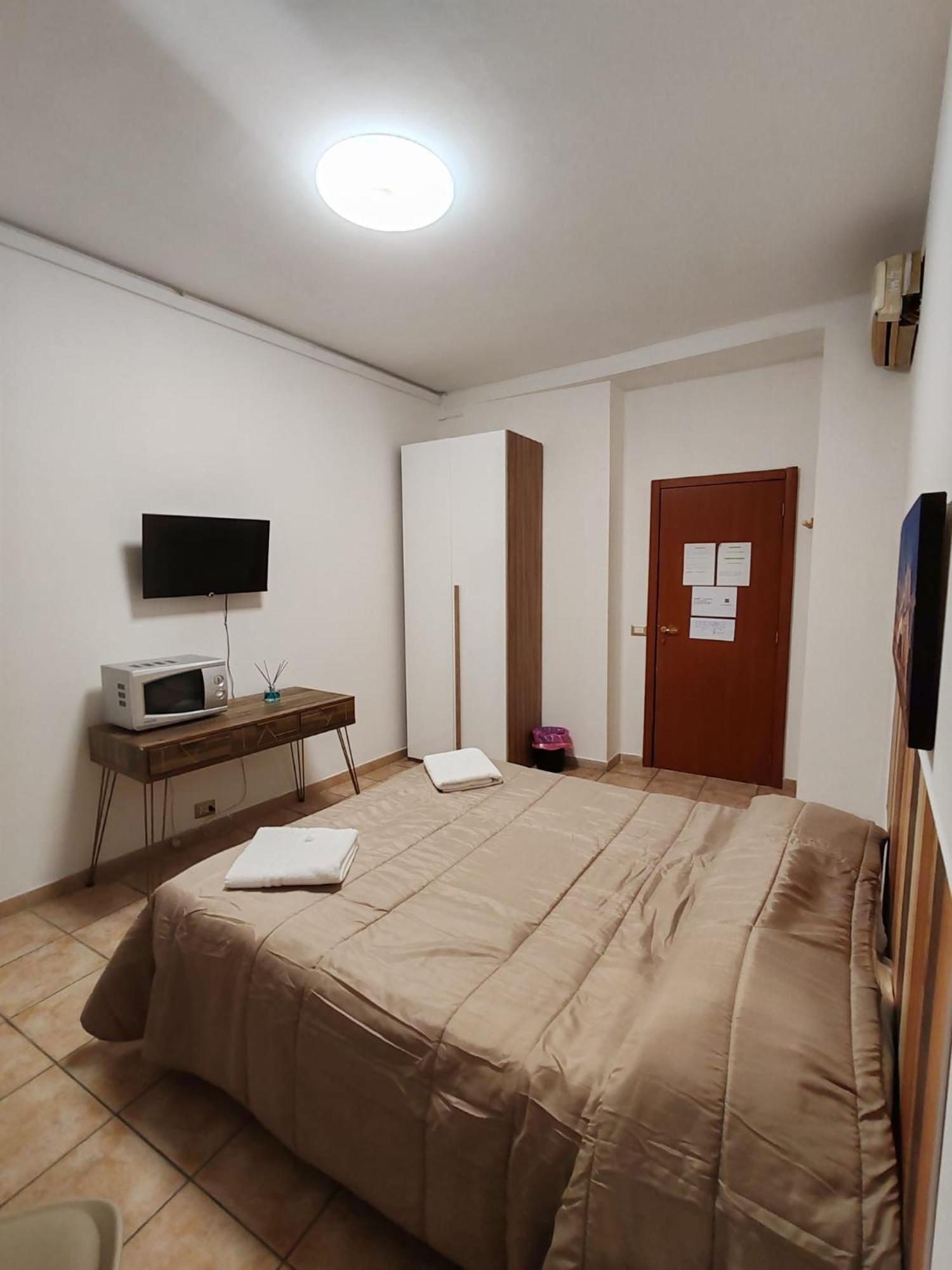 B&B Piazza Ragusa Рим Экстерьер фото