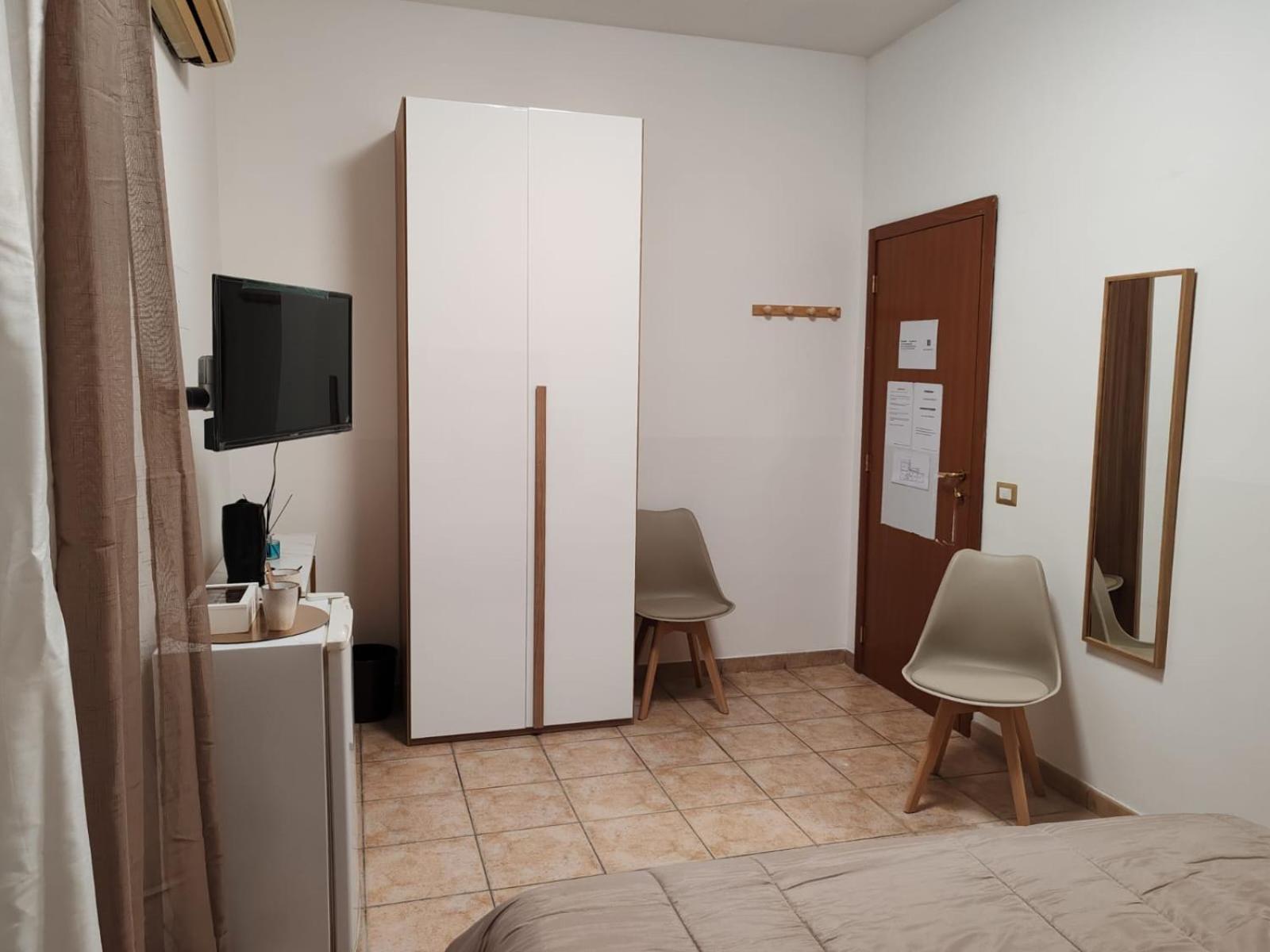 B&B Piazza Ragusa Рим Экстерьер фото