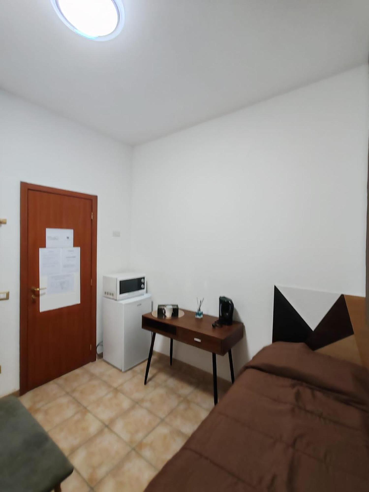 B&B Piazza Ragusa Рим Экстерьер фото